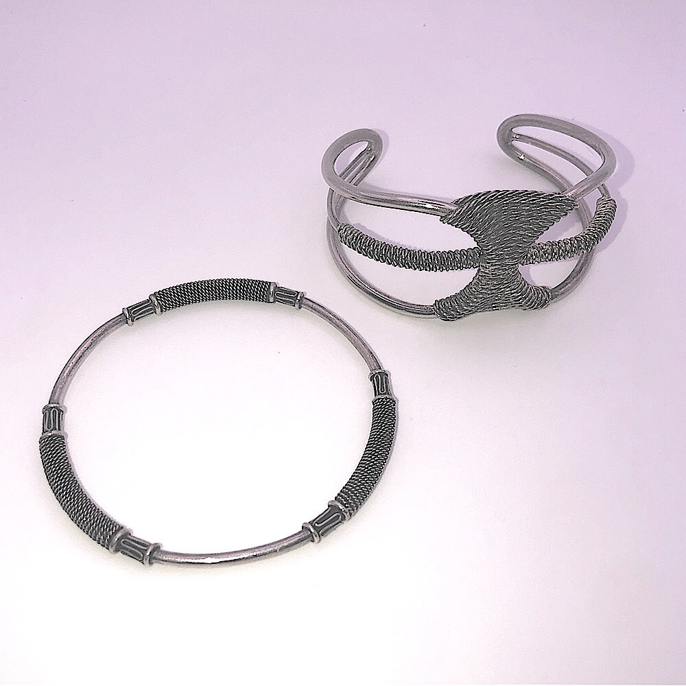 X2 Vtg Tribal Style Silver Tone Bangle & Open Cuff / Bangle: 7.4” / Cuff: 6.6”